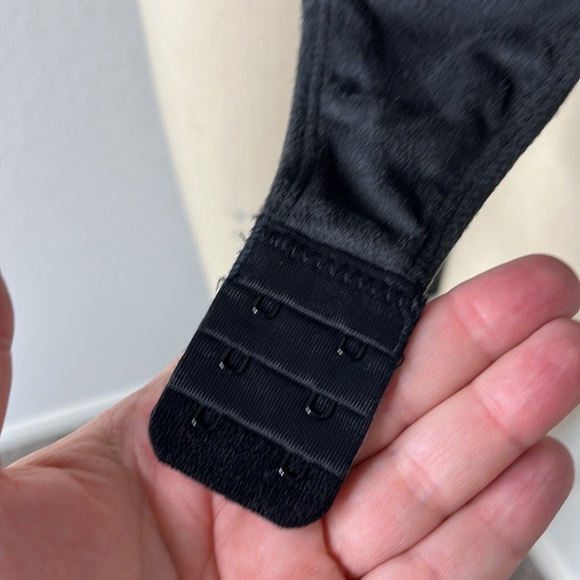 OW Intimates Celine Bodysuit Crossover - Picture 6 of 12